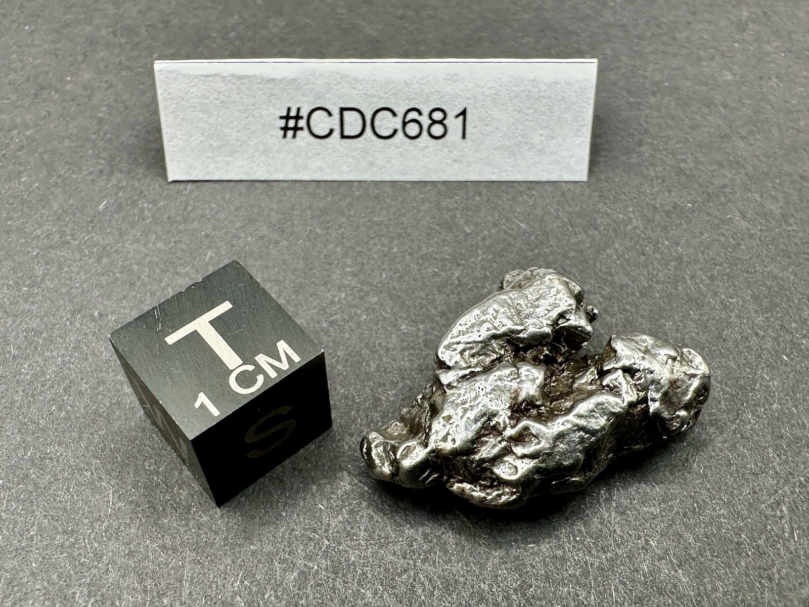 Meteoryt Campo del Cielo 9,16 g (#CDC681) - obrazek 4