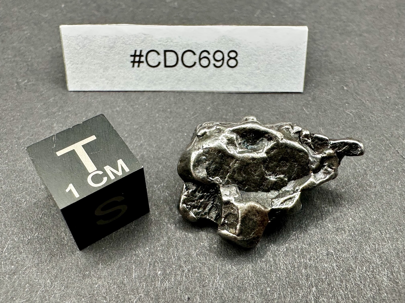 Meteoryt Campo del Cielo 8,93 g (#CDC698) - obrazek 4