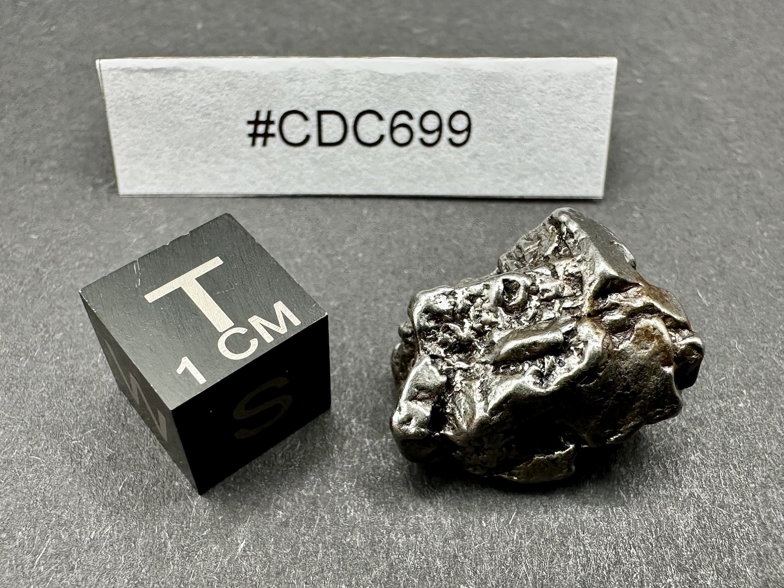 Meteoryt Campo del Cielo 8,79 g (#CDC699) - obrazek 4